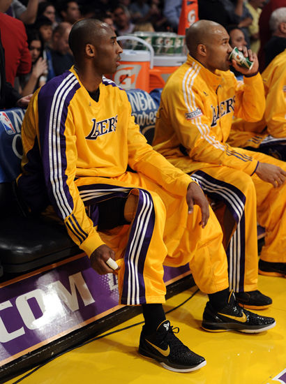 还通过一系 还通过一系