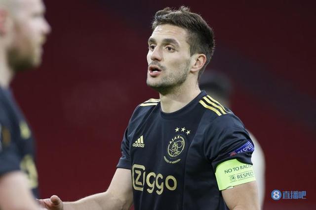 目前巴萨的 目前巴萨的