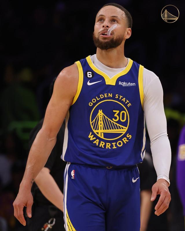 将其放大 将其放大